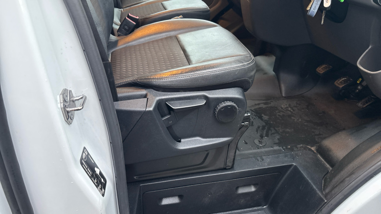 Ford Transit Custom 290 L2 Diesel Fwd 2.0 EcoBlue 170ps Low Roof Sport Van